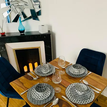 Cocooning For A Relaxing Moment *